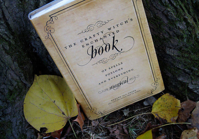 Free Printable Halloween Spell Book Cover (INSTANT DOWNLOAD)